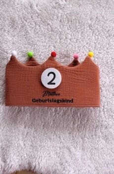 Geburtstagskrone aus Stoff